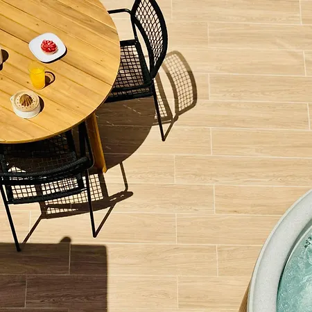 Canaryislandshost I Malva * Пуэрто дель Кармен