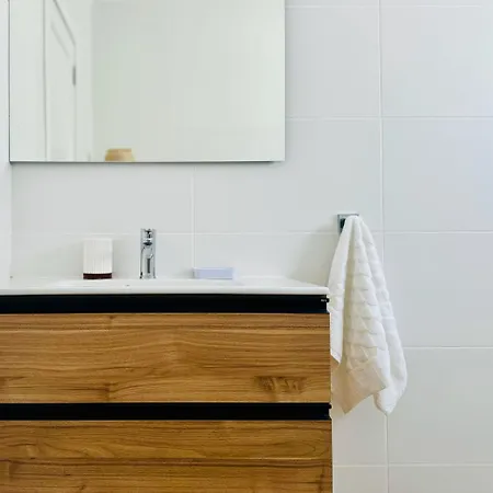 Canaryislandshost I Malva * Πουέρτο Ντελ Κάρμεν