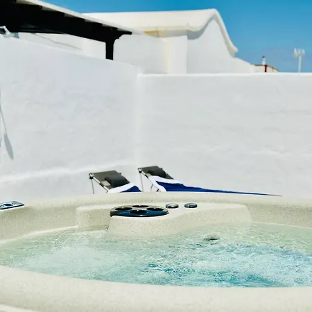 Canaryislandshost I Malva * Puerto del Carmen (Lanzarote)