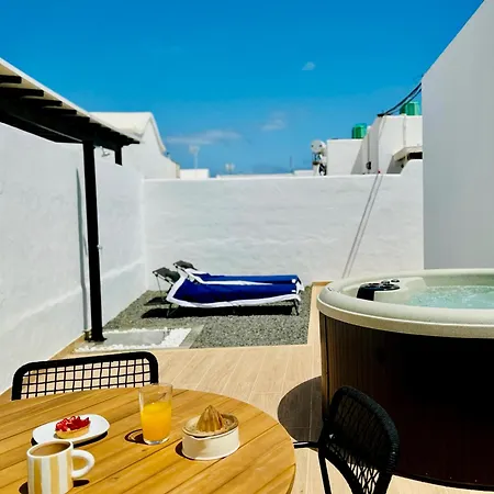 Canaryislandshost I Malva Daire *